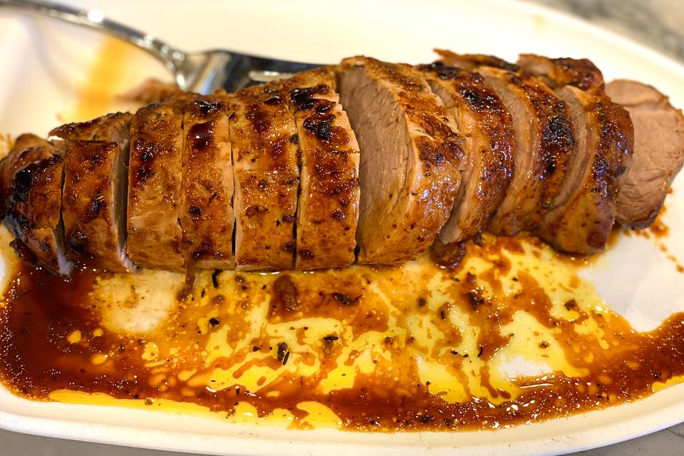 6-Ingredient Pork Tenderloin Recipe Is Sweet, Savory & Totally Juicy (Ready in 30 Minutes)