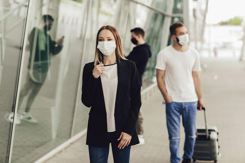 Airline Travel During Coronavirus: 5 Things to Remember When Flying During the COVID-19 Pandemic