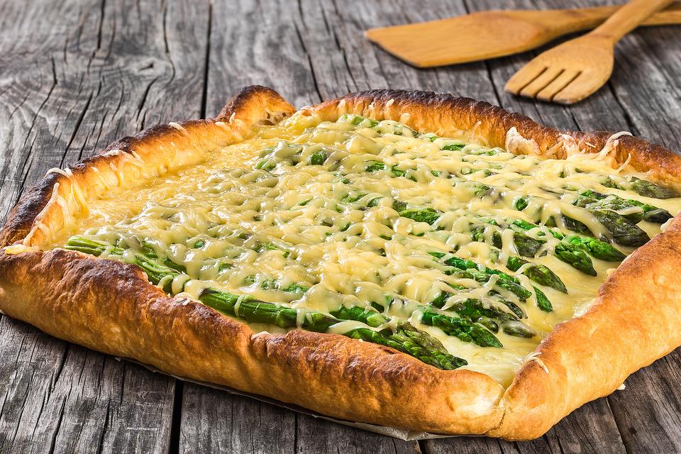 Easy 3-Ingredient Asparagus Tart Recipe Is How to Celebrate Spring