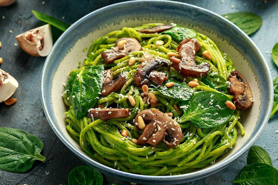 Avocado Pesto Recipe With Mushrooms: A Healthy 15-Minute Pasta Dinner