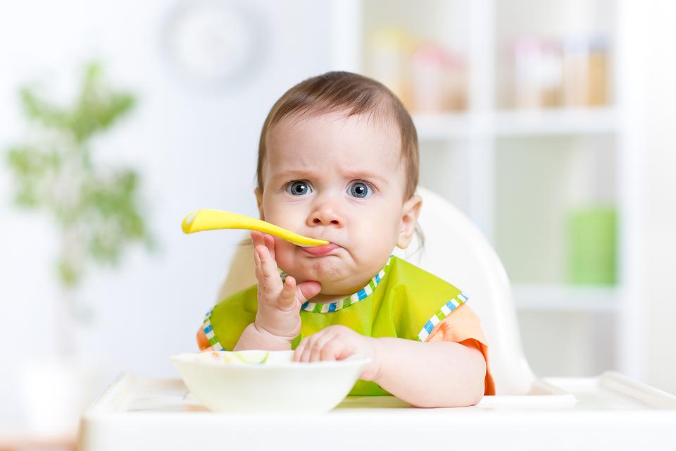 Baby Led Weaning: 5 Ways to Make the Process of Letting Baby Feed Himself More Enjoyable for Everyone!