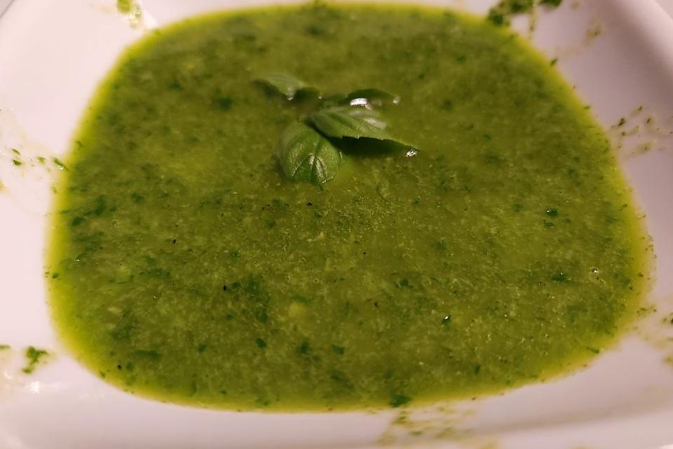 4-Ingredient Basil Sauce Recipe: Because You Can Only Eat So Much Pesto