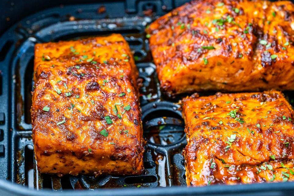 20 minute air fryer salmon bowls – almost makes perfect