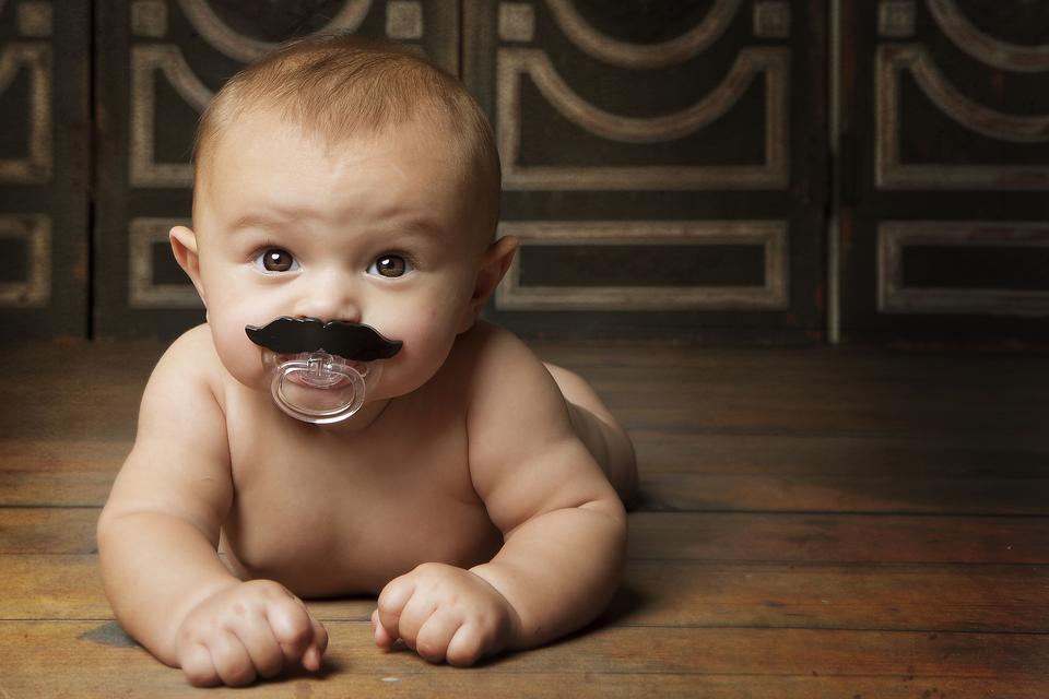 Binky, Paci, Nummi, Soother: 7 Pros & Cons of Giving Baby a Pacifier!