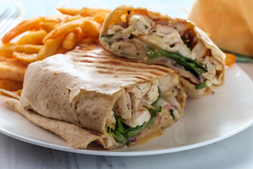 https://media.30seconds.com/tip/lg/Chicken-Caesar-Salad-Wrap-Recipe-38004-30ce249624-1642889413.jpg