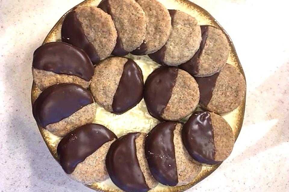 Buttery Turkish Shortbread Cookie Recipe Is a Bite of Heaven