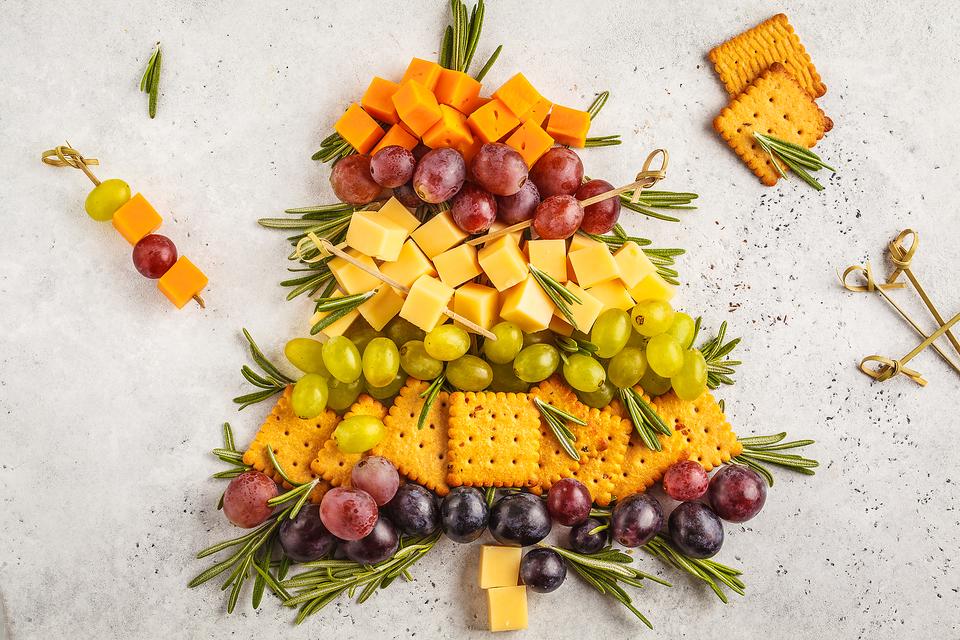 Fruit & Cheese Christmas Appetizer Snack Platter Is Simple Yet Impressive