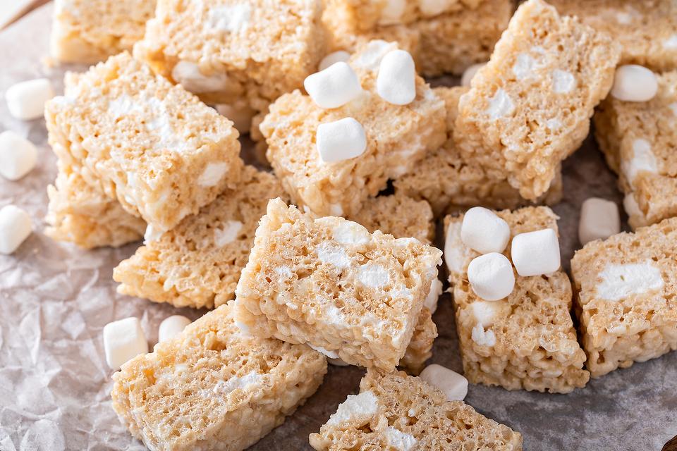 Coconut Rice Krispies Treats Recipe: A Marshmallow Cereal Bar for Coconut Lovers