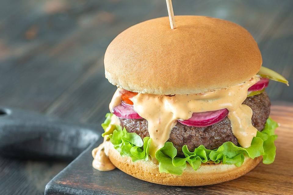 This Famous Copycat Secret Sauce Recipe Makes That Burger Taste Like a Big Mac