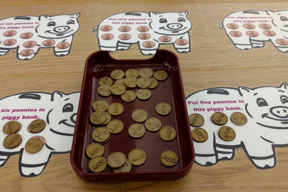 This Counting & Sorting Money Activity Helps Kids Learn About Money & Math