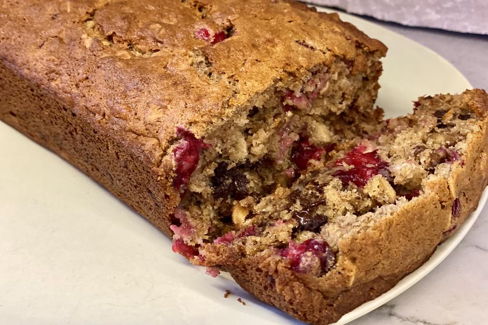 This Chocolate Chip Cranberry Banana Bread Recipe Brightens Up the Holidays