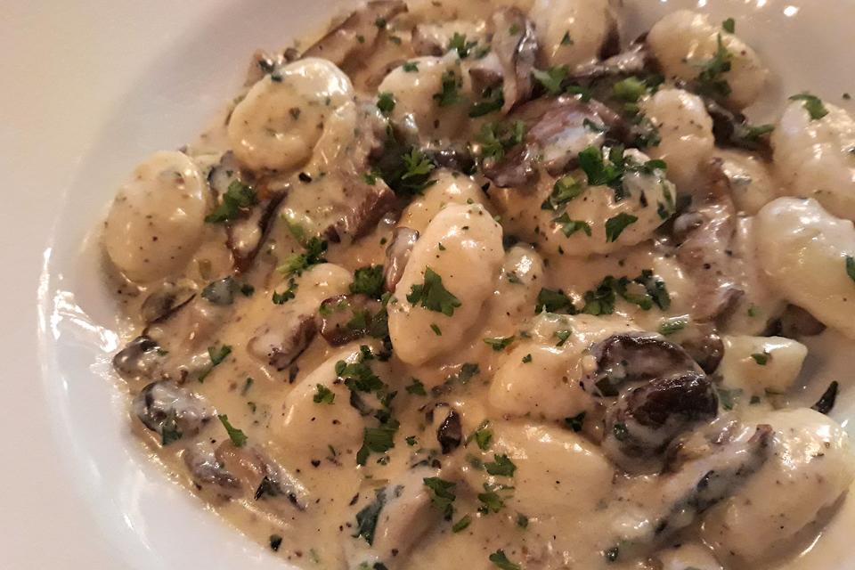 Creamy Gnocchi Recipe With Mushrooms: This Easy Gnocchi Recipe Tastes Gourmet in 20 Minutes