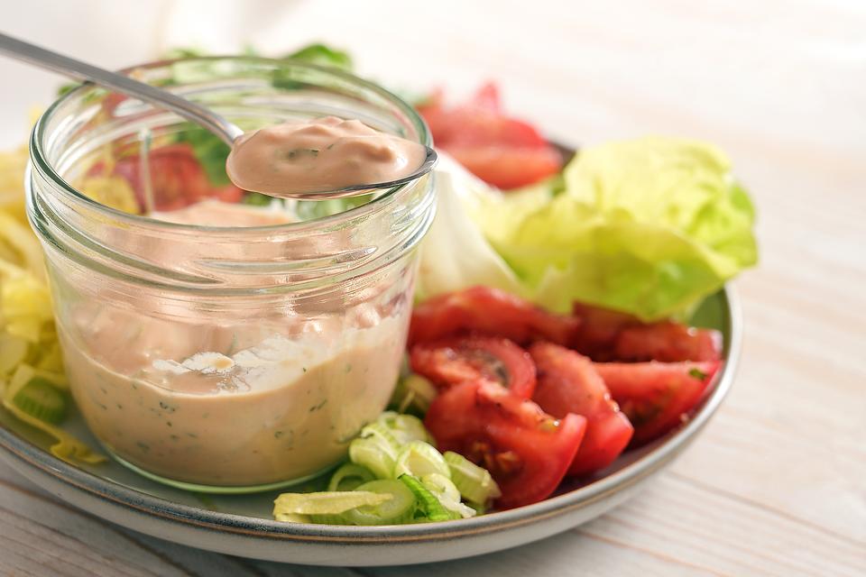 Spicy Salad Dressing Recipe: This Creamy Sriracha Dressing Recipe Spices Up Those Salad Greens