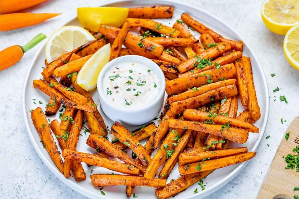 Crispy Carrot Fries Recipe With Creamy Chipotle Dip