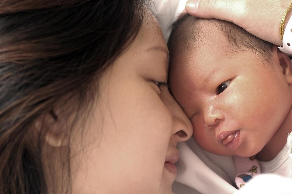 Does Your Newborn Have Tongue Tie? How It Can Affect Breastfeeding!