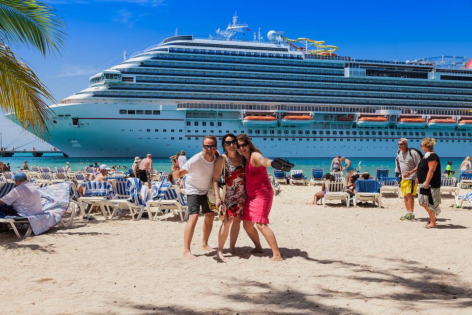 Cruise Tips: ​Erik the Travel Guy’s Advice for Cruising During Hurricane Season