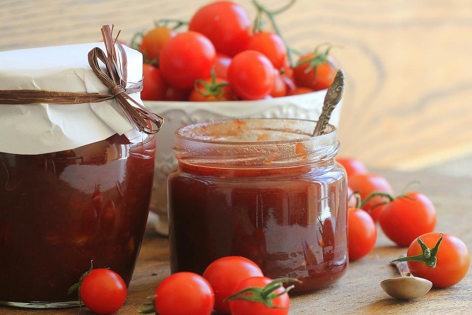 Smoky Tomato Jam Recipe: An Amazingly Easy Oven-Roasted Tomato Jam Recipe