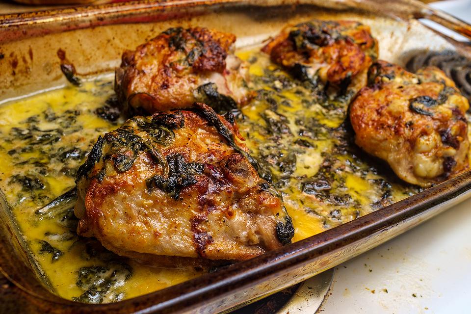 Garlic & Parsley Butter Baked Chicken Recipe Is Pure Dinner Deliciousness