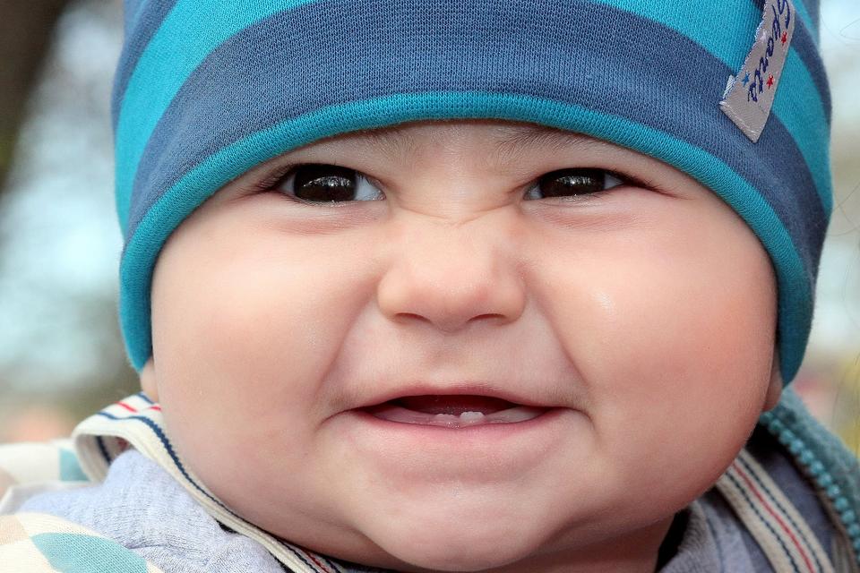 Got Teeth? The Do's & Don'ts of Helping Your Baby Get Through Teething!