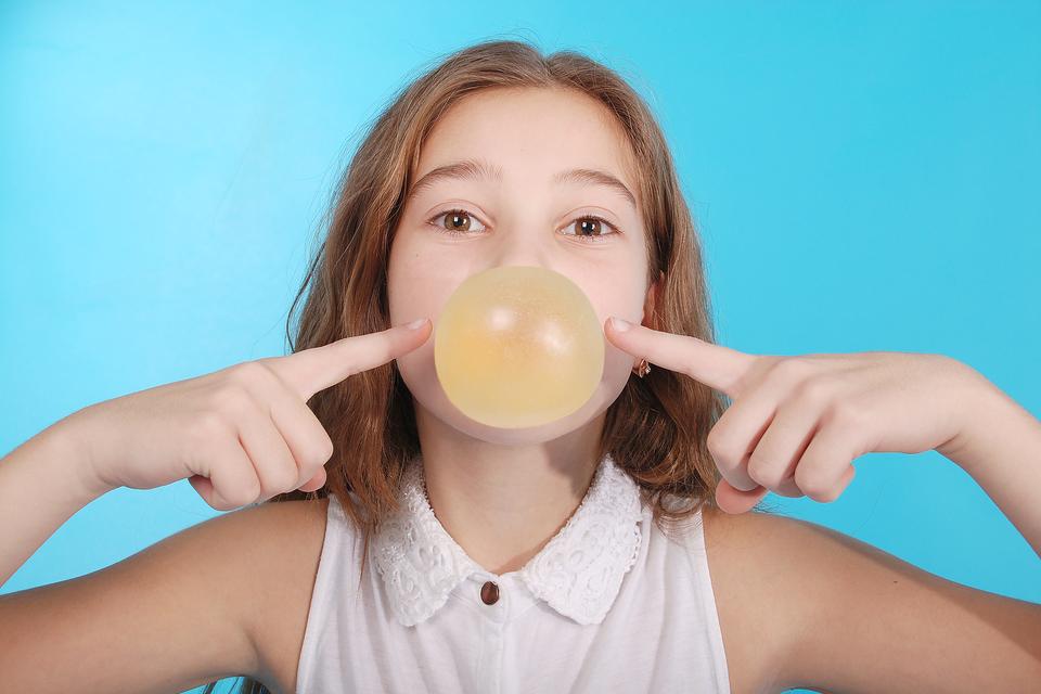 Improve Your Child’s Attention With Gum & a Straw (Really!): Here's How!