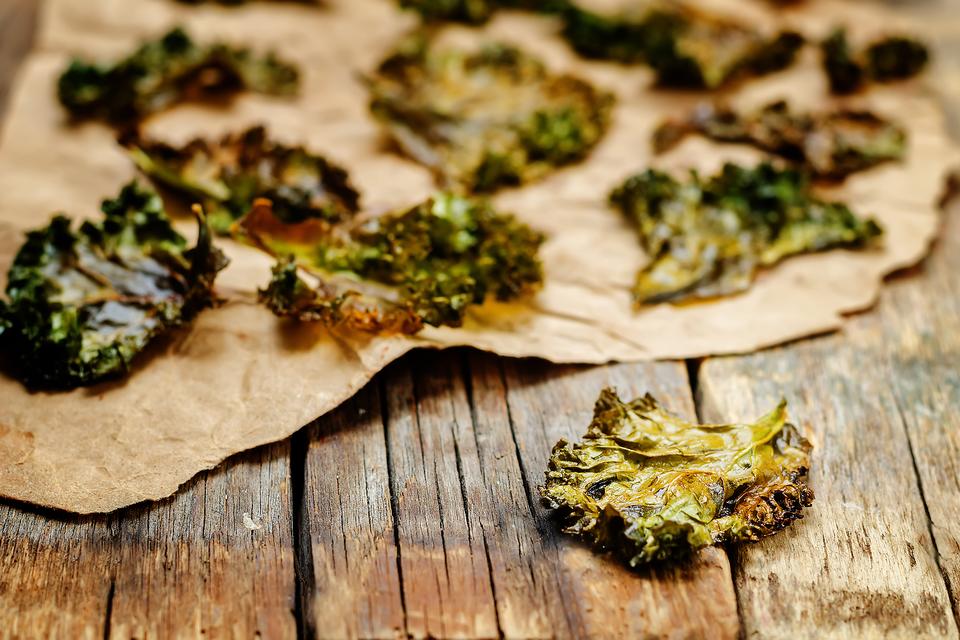 3-Ingredient Kale Chips Recipe: These Nacho Cheese Flavored Kale Chips are Foolproof