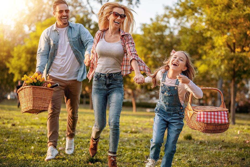 Plan a Labor Day Picnic: 4 Ways a Picnic Can Help You Get Healthy & Active