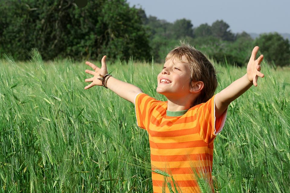 Resilience is Key for Kids: 11 Ways Parents Can Help Raise Resilient Children!