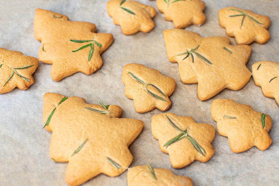 Rosemary Shortbread Cookies Recipe: How to Use That Rosemary Christmas Tree on the Counter