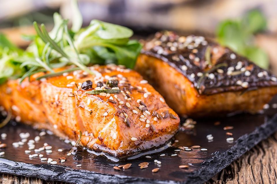 Chef's Honey Sriracha Salmon Recipe Is Sweet, Spicy & Cooks In Less Than 20 Minutes