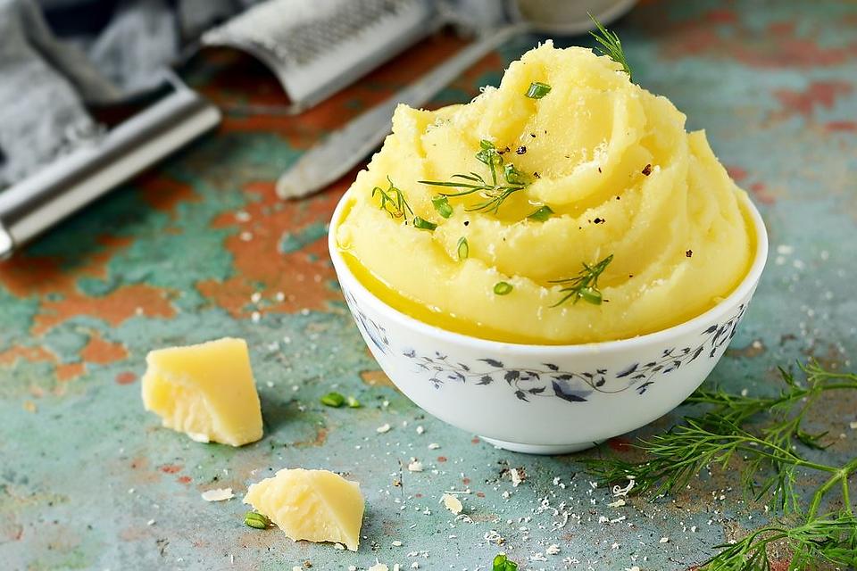 Skinny Parmesan Mashed Potatoes Recipe: Save Those Calories for Dessert