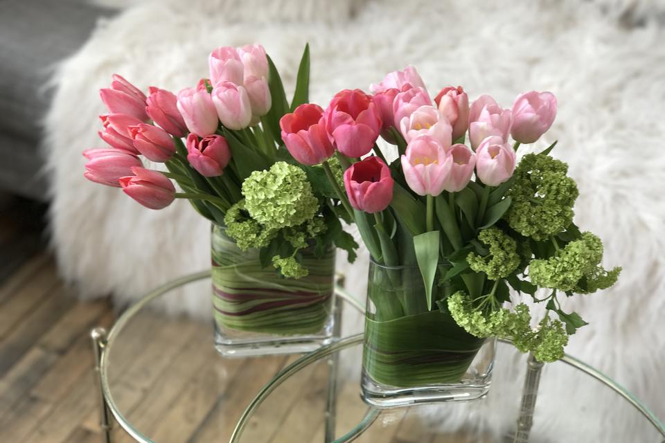 Mother's Day Décor Starts With Tulips: How to Create an Ombre Tulip Arrangement