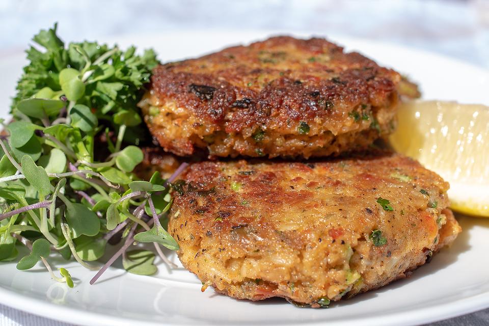 Classic OLD BAY Crab Cakes