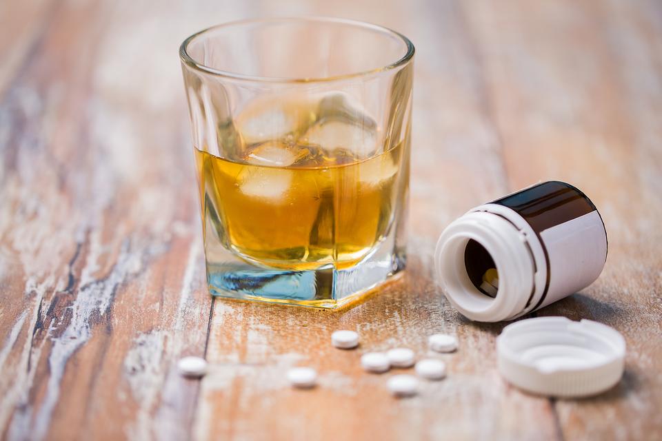 Drug Interactions: ​The Dangers of Mixing Prescription & OTC Drugs With Alcohol