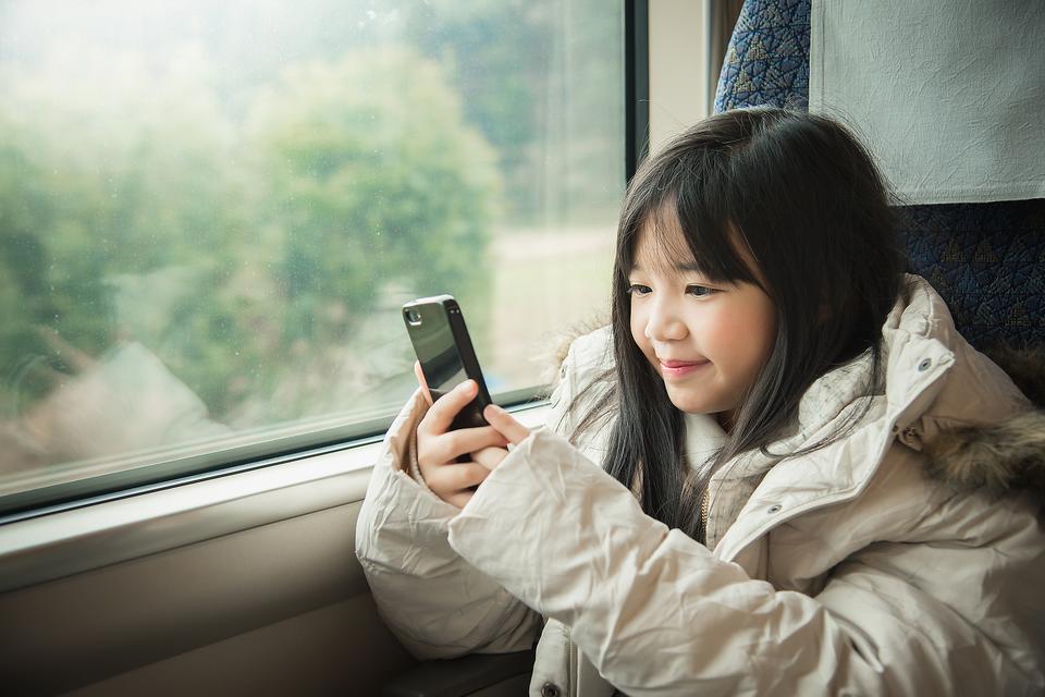 The Best Apps for Kids That Don't Require WiFi - Family Friendly Travel  Destinations